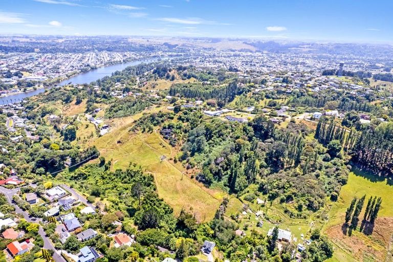 Photo of property in 36 Shakespeare Road, Bastia Hill, Whanganui, 4500