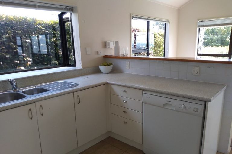 Photo of property in 1/13 Garadice Road, Rothesay Bay, Auckland, 0630