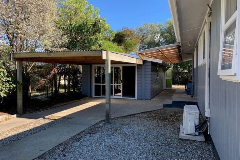 Photo of property in 5 Feary Crescent, Takaka, 7110