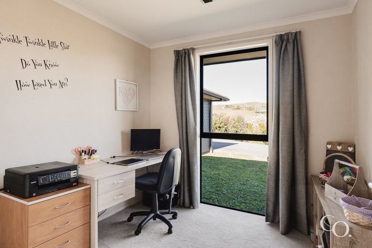 Photo of property in 93 Falcon Drive, Welcome Bay, Tauranga, 3112