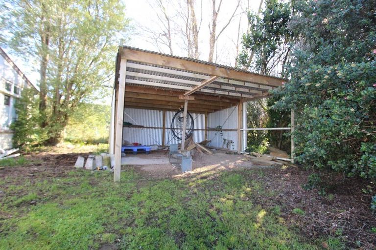Photo of property in 10 Ruawhata Road, Mangatainoka, Pahiatua, 4982