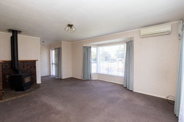 Photo of property in 11 Mcclean Place, Ngatea, 3503