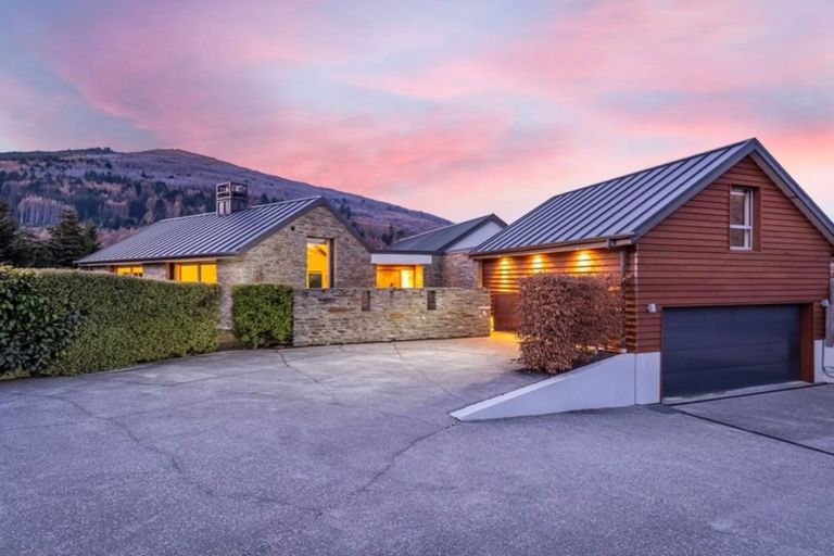 Photo of property in 39 Atley Road, Arthurs Point, Queenstown, 9371