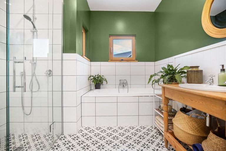 Photo of property in 12 Miharo Lane, Queensberry, Cromwell, 9383