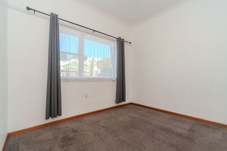 Photo of property in 6 Chatham Street, Berhampore, Wellington, 6023