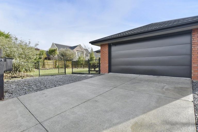 Photo of property in 3 Parkinson Place, Woodend, 7610