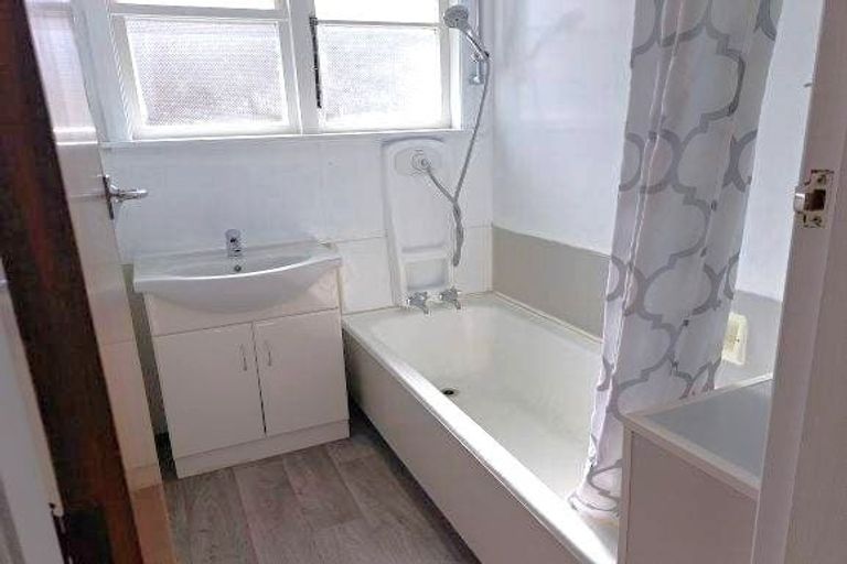 Photo of property in 1/27 Pharazyn Street, Melling, Lower Hutt, 5010