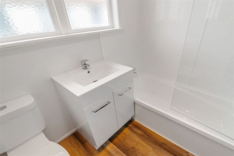 Photo of property in 10 Victor Street, Dannevirke, 4930