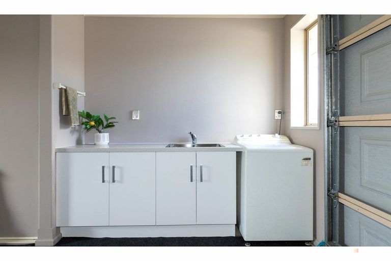 Photo of property in 9 Tancred Street, Geraldine, 7930