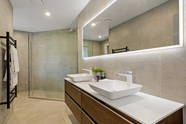 Photo of property in 293b Titirangi Road, Titirangi, Auckland, 0604