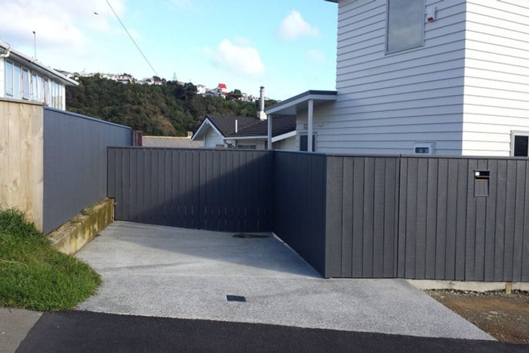 Photo of property in 2 Taiaroa Street, Strathmore Park, Wellington, 6022