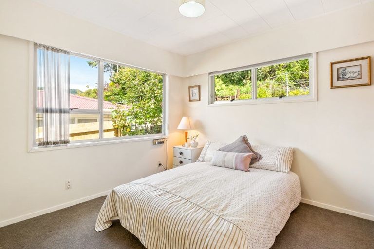 Photo of property in 10 Deller Grove, Silverstream, Upper Hutt, 5019