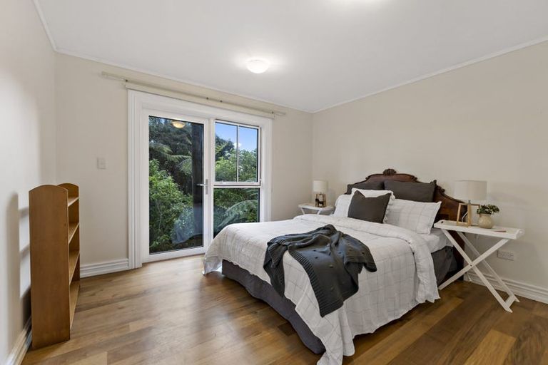 Photo of property in 4 Kereru Grove, Greenhithe, Auckland, 0632