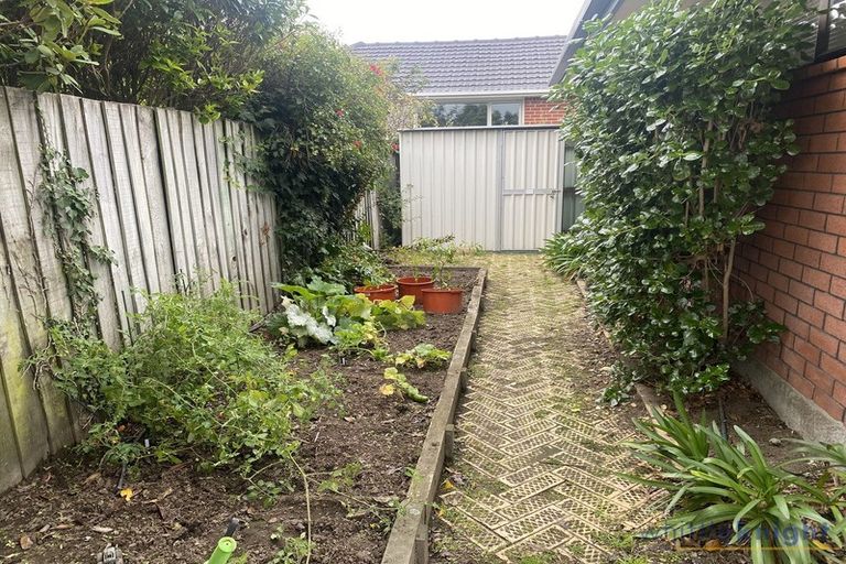 Photo of property in 52 Fovant Street, Russley, Christchurch, 8042