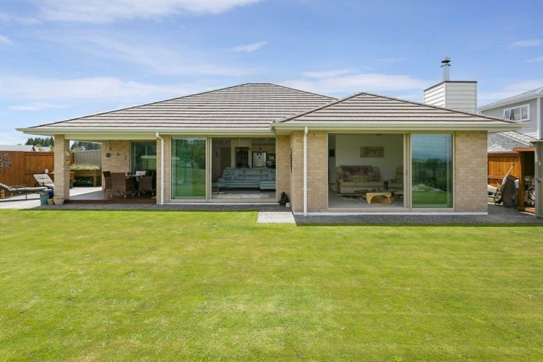 Photo of property in 52 Huka Heights Drive, Rangatira Park, Taupo, 3330