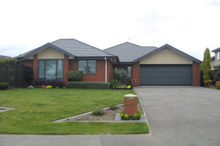 Photo of property in 26 Glasnevin Drive, Casebrook, Christchurch, 8051