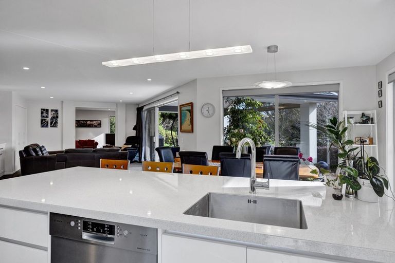 Photo of property in 184b Seaview Road, Westown, New Plymouth, 4310