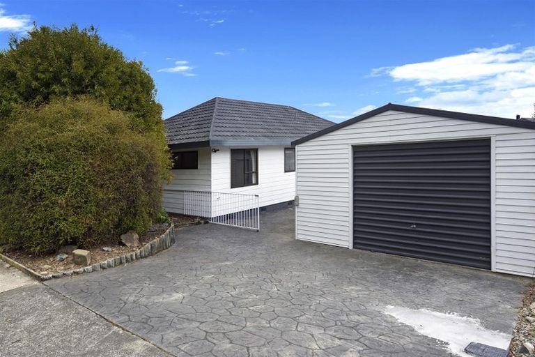Photo of property in 1 Clovelly Street, Atawhai, Nelson, 7010