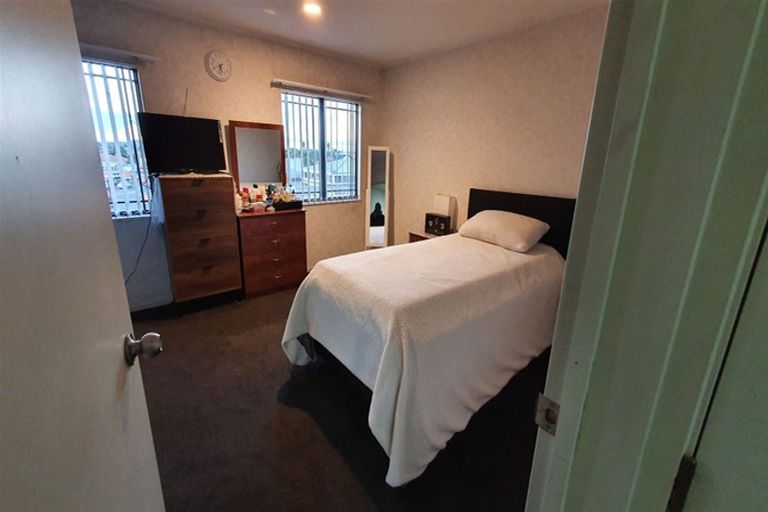 Photo of property in 3/77 Saint George Street, Papatoetoe, Auckland, 2025