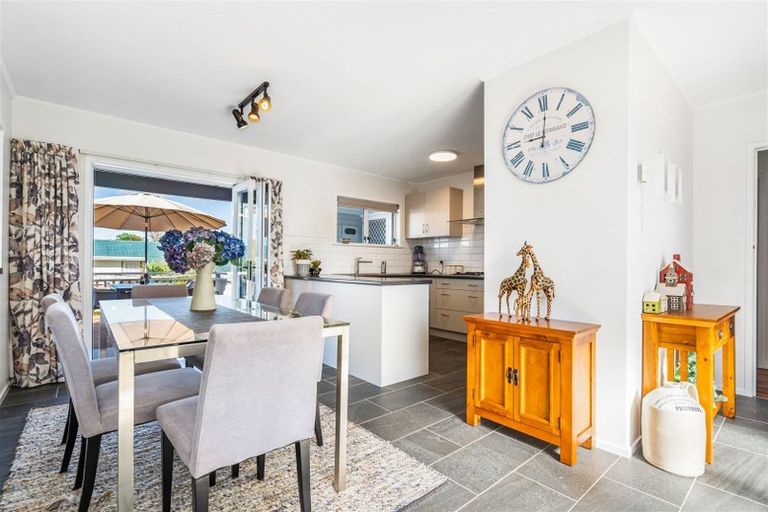 Photo of property in 30 Beazley Crescent, Tikipunga, Whangarei, 0112