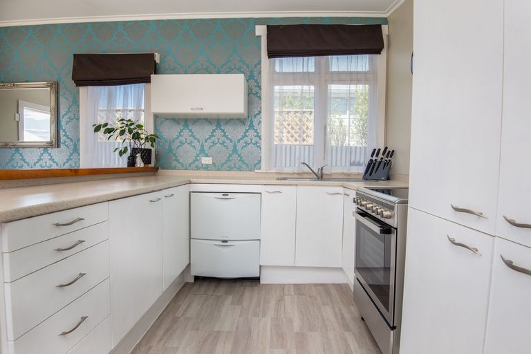 Photo of property in 18 Richmond Street, Forbury, Dunedin, 9012