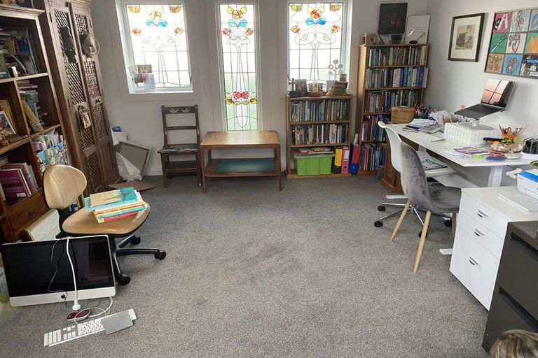 Photo of property in 32 Talavera Terrace, Kelburn, Wellington, 6012