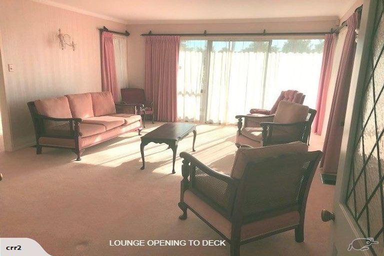 Photo of property in 10 Wilmington Place, Forrest Hill, Auckland, 0620