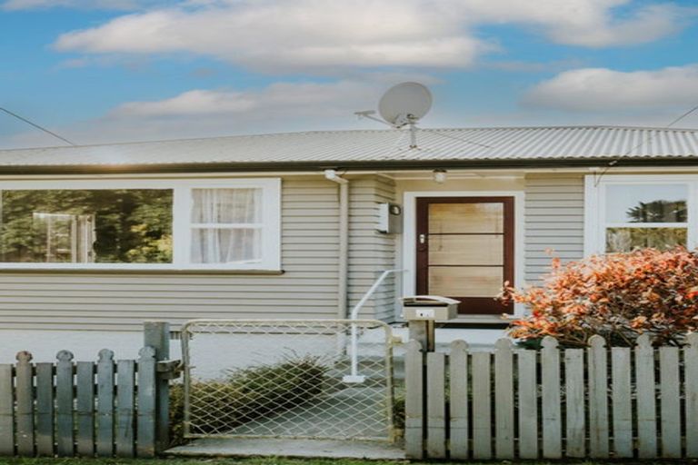 Photo of property in 12 Lincoln Street, Picton, 7220
