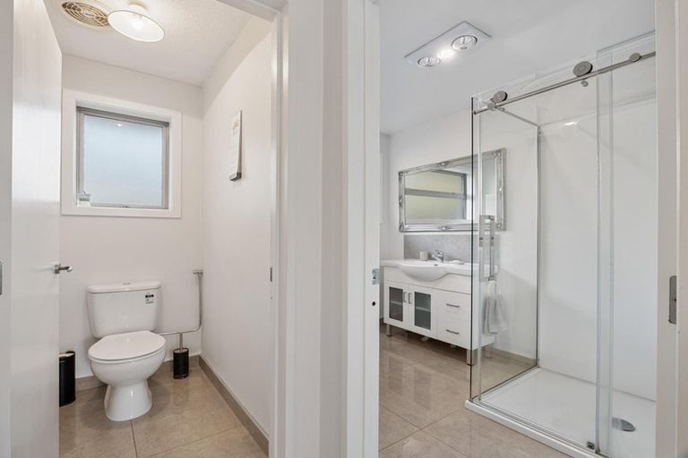 Photo of property in 3 Cam Place, Harewood, Christchurch, 8051