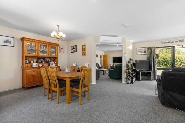 Photo of property in 25b Queens Avenue, Waikuku Beach, 7402