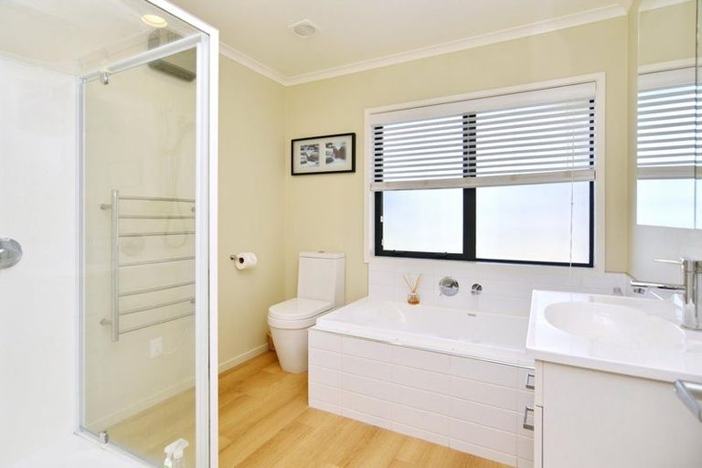 Photo of property in 11 Blackadder Road, Pegasus, 7612