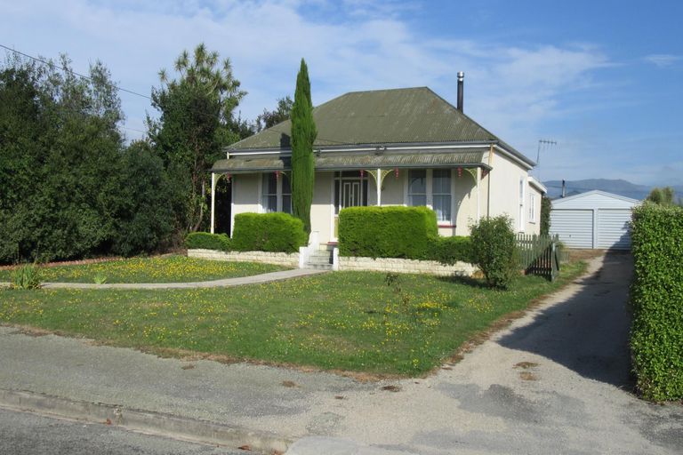 Photo of property in 66 Belt Street, Waimate, 7924