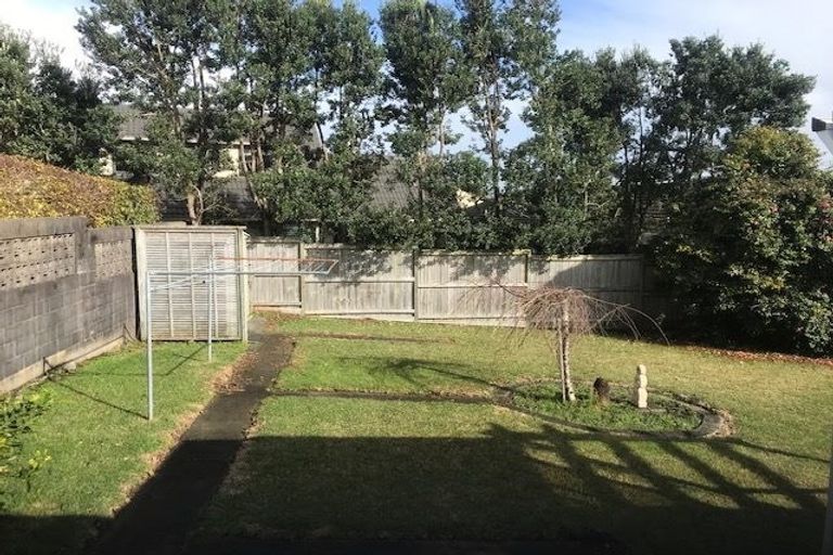 Photo of property in 3/5 Dodson Avenue, Milford, Auckland, 0620