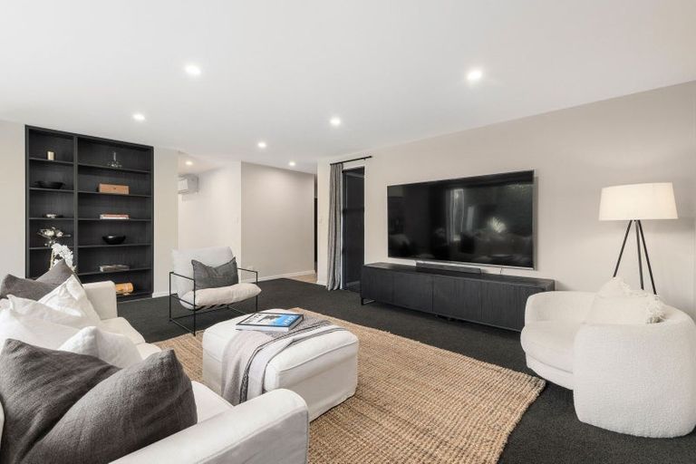 Photo of property in 51 Oxley Avenue, St Albans, Christchurch, 8014