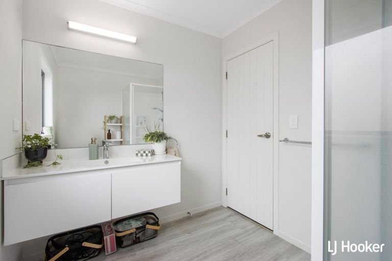 Photo of property in 68a The Crescent, Waihi Beach, 3611