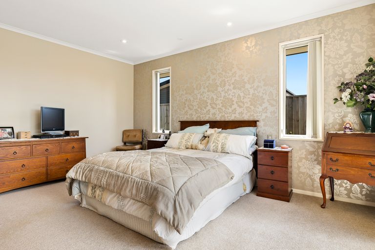 Photo of property in 4 Bernice Crescent, Yaldhurst, Christchurch, 8042