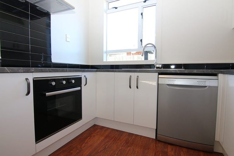 Photo of property in 21 Wrights Road, Addington, Christchurch, 8024