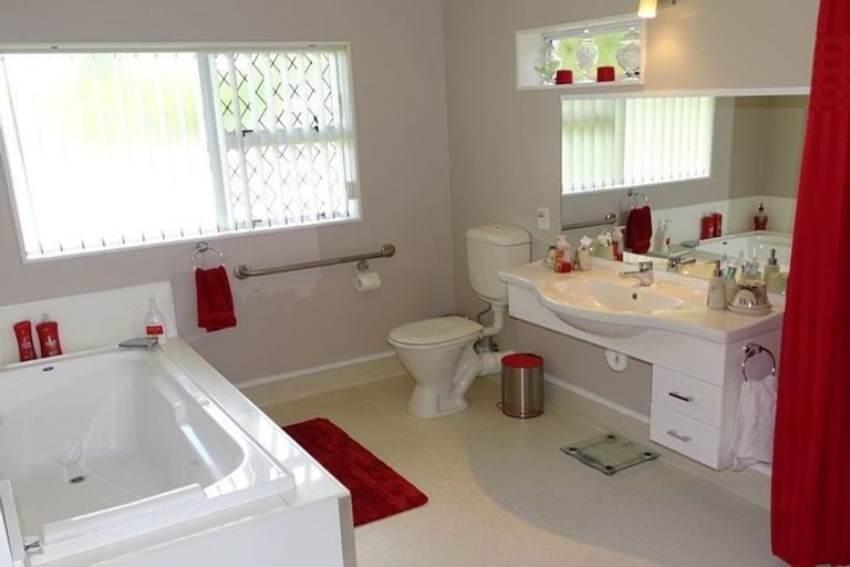 Photo of property in 3 Eden Street, Levin, 5510