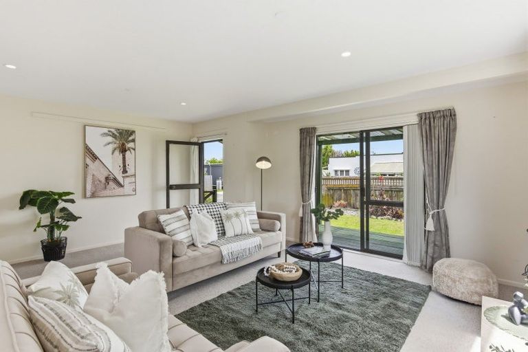 Photo of property in 15 Te Manuao Road, Otaki, 5512