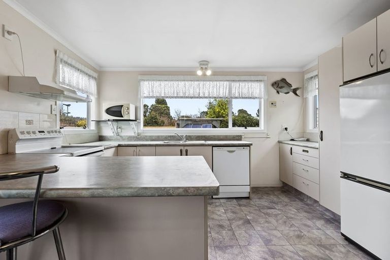 Photo of property in 15 Walsh Road, Westown, New Plymouth, 4310