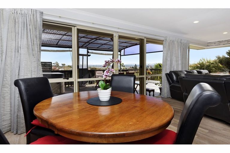 Photo of property in 14 Wiltshire Place, Stoke, Nelson, 7011