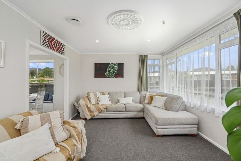 Photo of property in 10 Clouston Crescent, Fenton Park, Rotorua, 3010