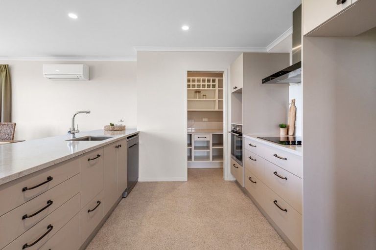 Photo of property in 28 Blacklock Road, Pyes Pa, Tauranga, 3112