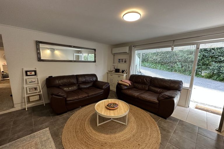 Photo of property in 158 Carlisle Road, Northcross, Auckland, 0632