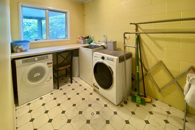 Photo of property in 142 Kawaha Point Road, Kawaha Point, Rotorua, 3010