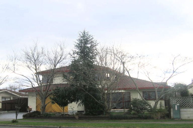 Photo of property in 86 Tait Drive, Greenmeadows, Napier, 4112