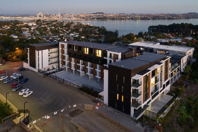 Photo of property in 309/19 Rawene Road, Birkenhead, Auckland, 0626