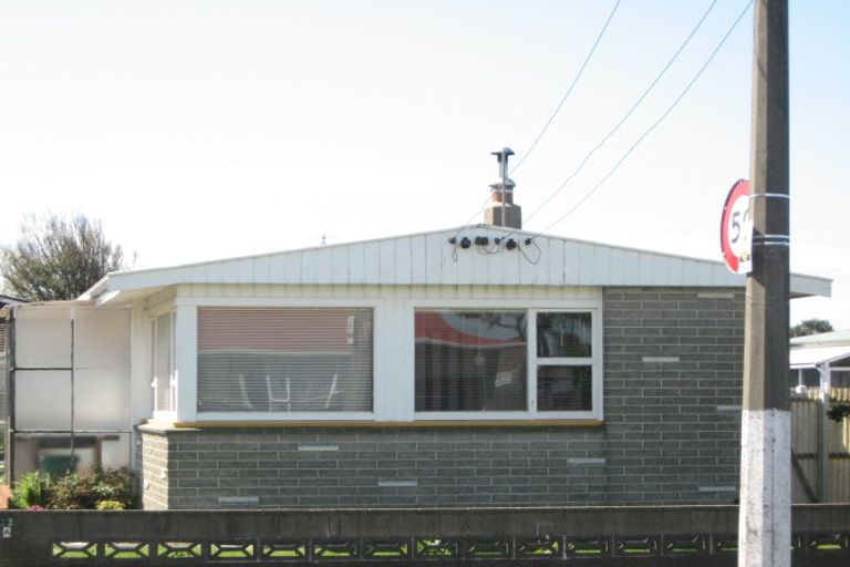 Photo of property in 2/23 Prestons Road, Redwood, Christchurch, 8051