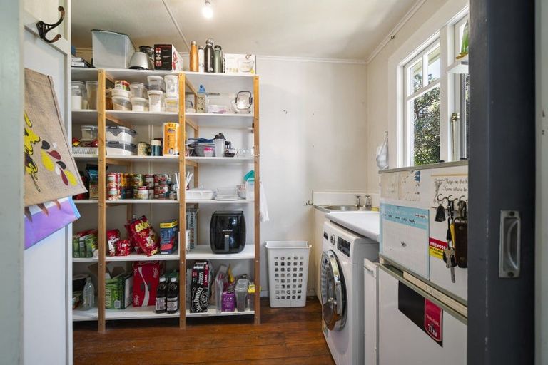 Photo of property in 2330 Kimbolton Road, Kiwitea, Feilding, 4777