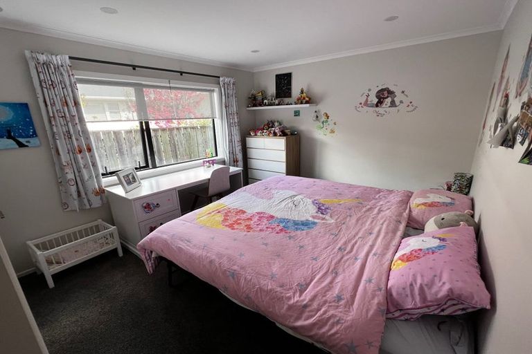 Photo of property in 74 Cologne Street, Martinborough, 5711